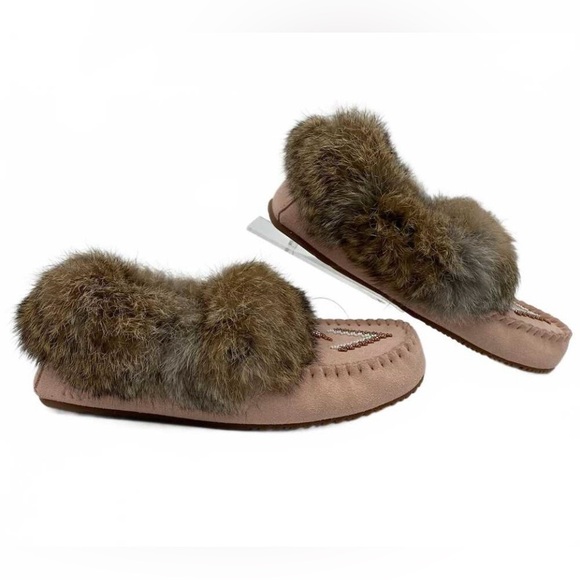 Manitobah Shoes - Manitobah Street Moccasin - Real Rabbit Fur NWOT